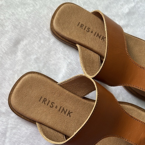 IRIS & INK Women’s Slip On Soft Leather Flat Thong Minimalist Summer Sandals 37 - Picture 4 of 8